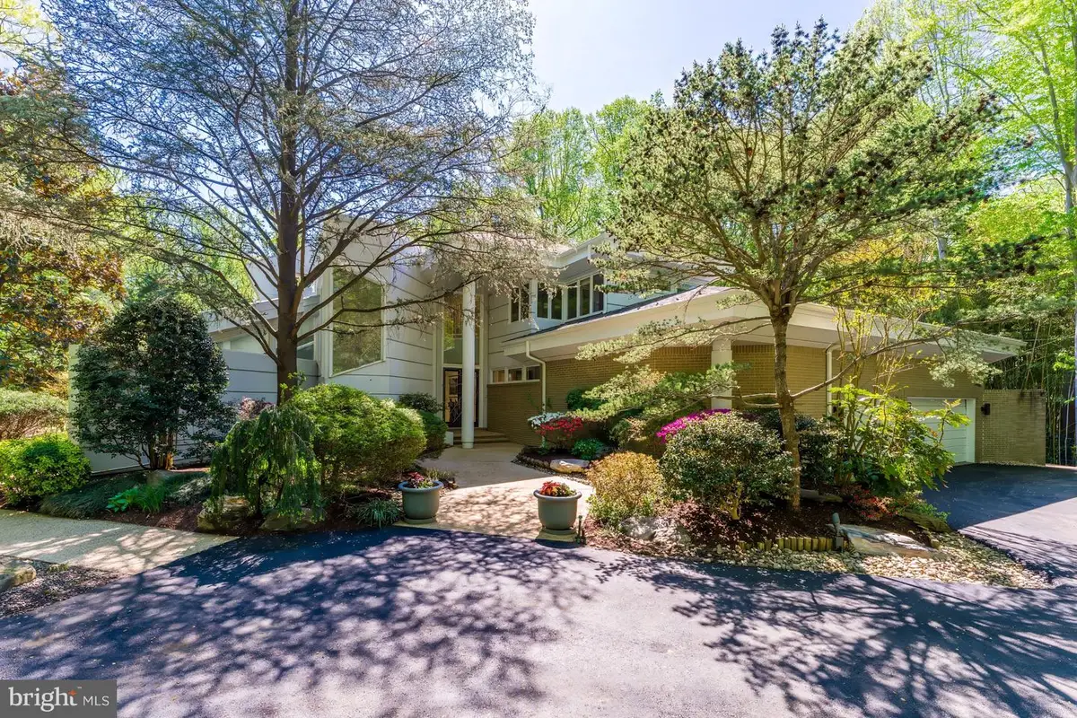 9 Oaklyn Ct, Potomac, MD 20854 - #1