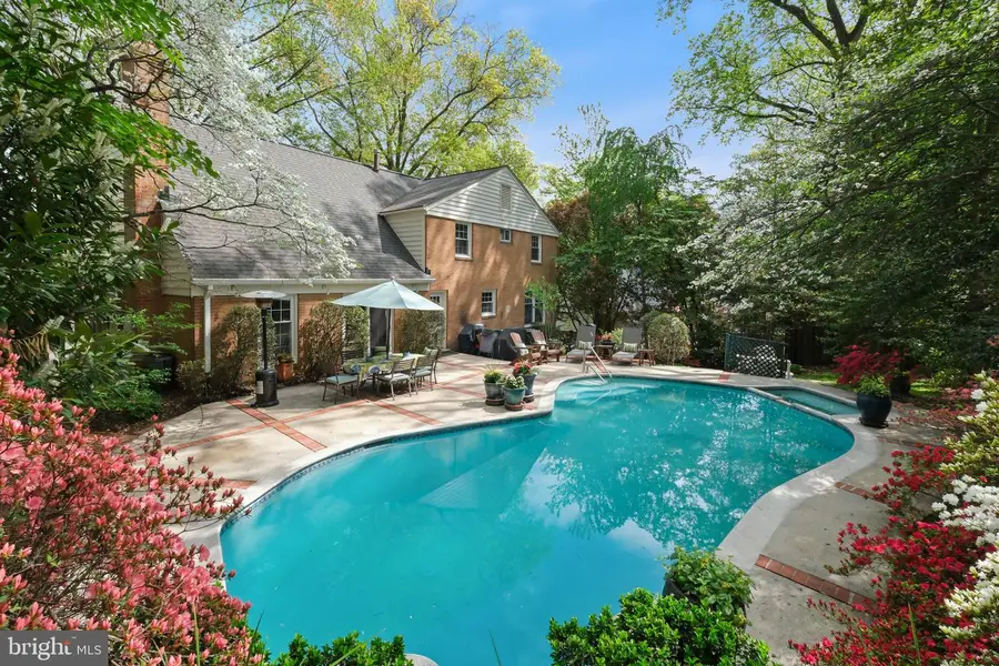 7006 Old Cabin Ln, North Bethesda, MD 20852 - #2