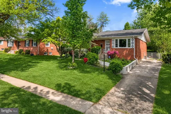 13103 Parkland Dr, ROCKVILLE, MD 20853