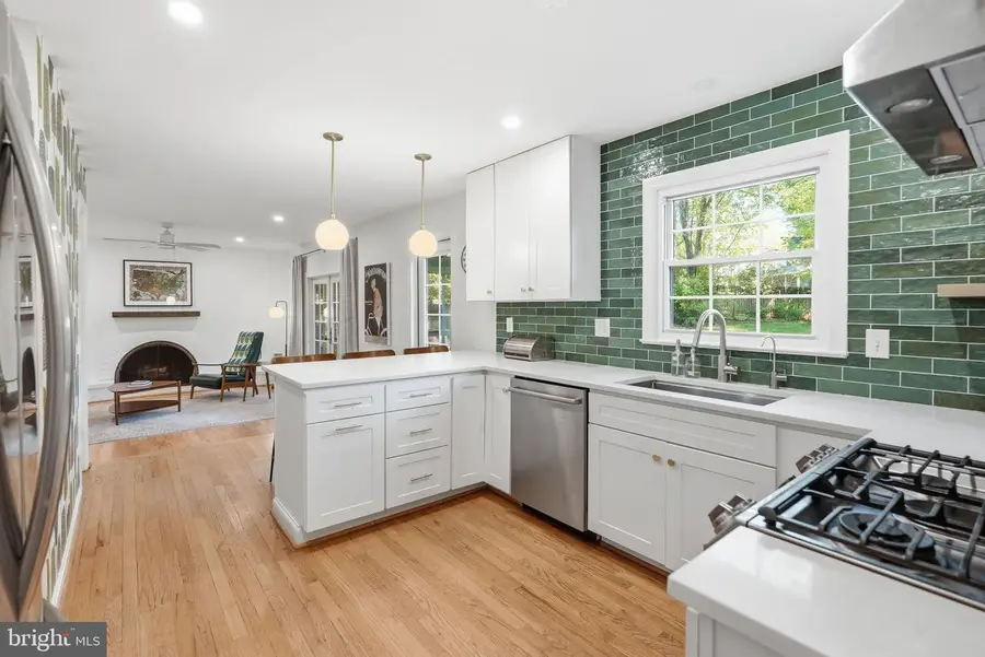 810 Duke St, Rockville, MD 20850 - #3