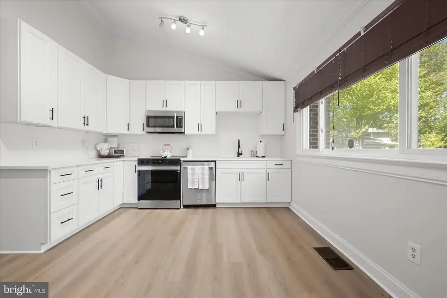 17701 Millcrest Dr, Derwood, MD 20855 - #2