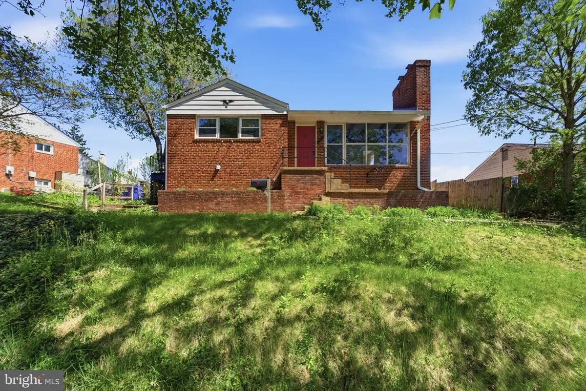 10303 Haywood Dr, Silver Spring, MD 20902 - #1