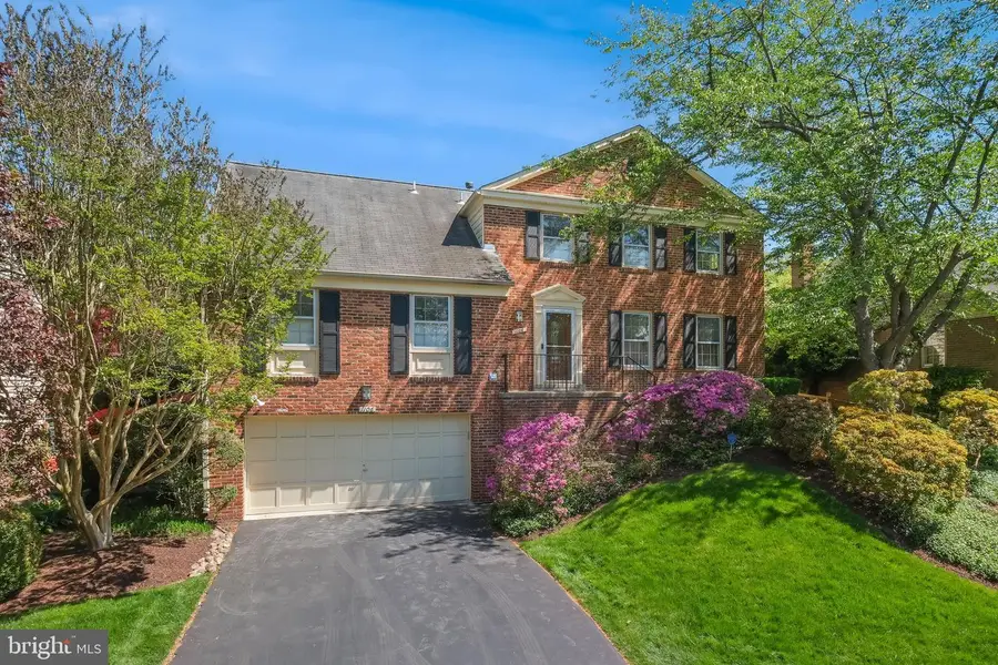 1106 Pipestem Pl, Potomac, MD 20854 - #2