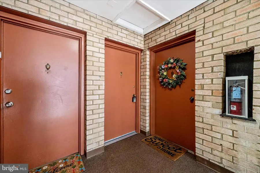 12202 Braxfield Ct #16 / 228, Rockville, MD 20852 - #3