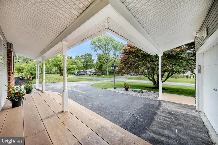 12117 Sunnyview Dr, Germantown, MD 20876 - #3