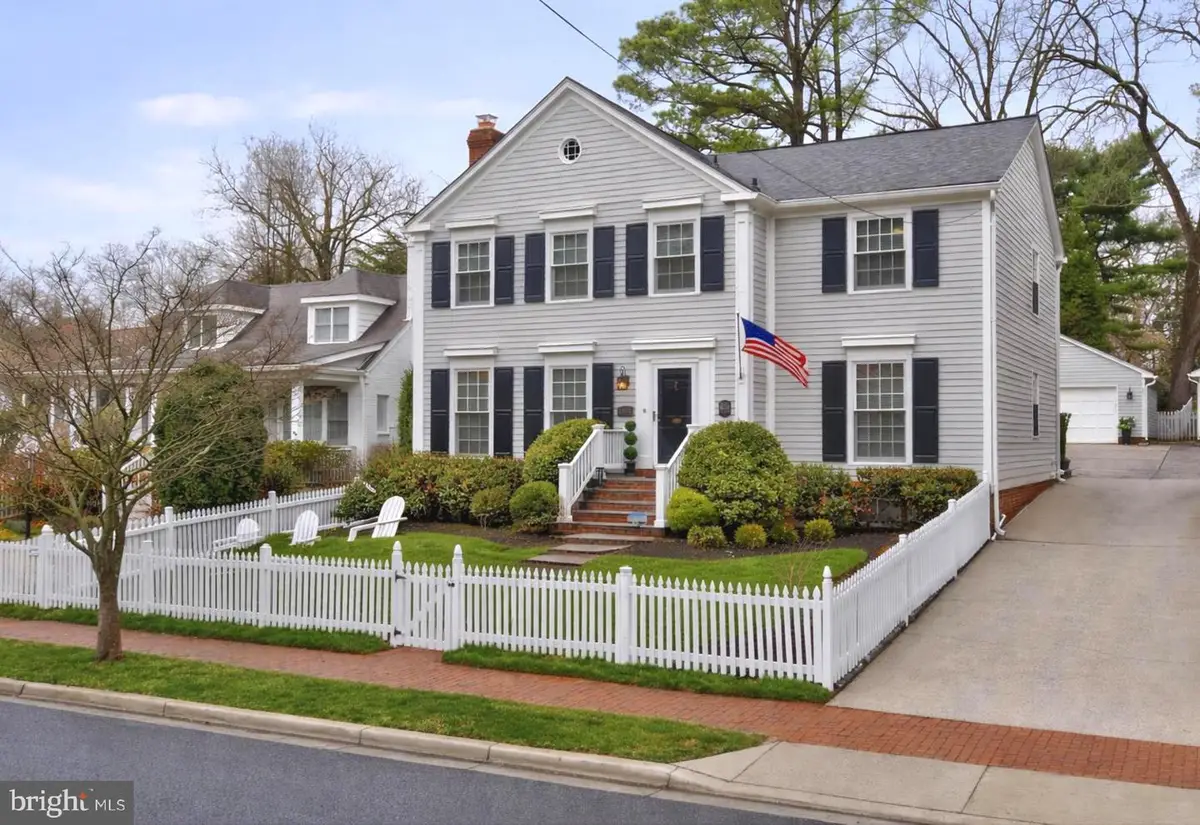 10206 Kensington Pkwy, Kensington, MD 20895 - #1