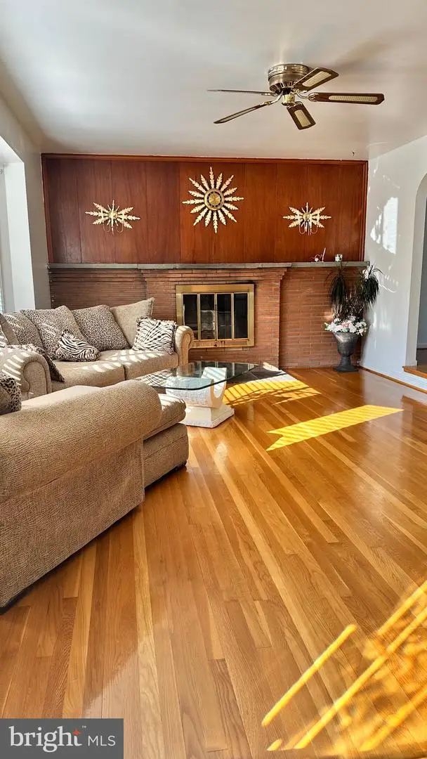 907 Tracy Dr, Silver Spring, MD 20904 - #3