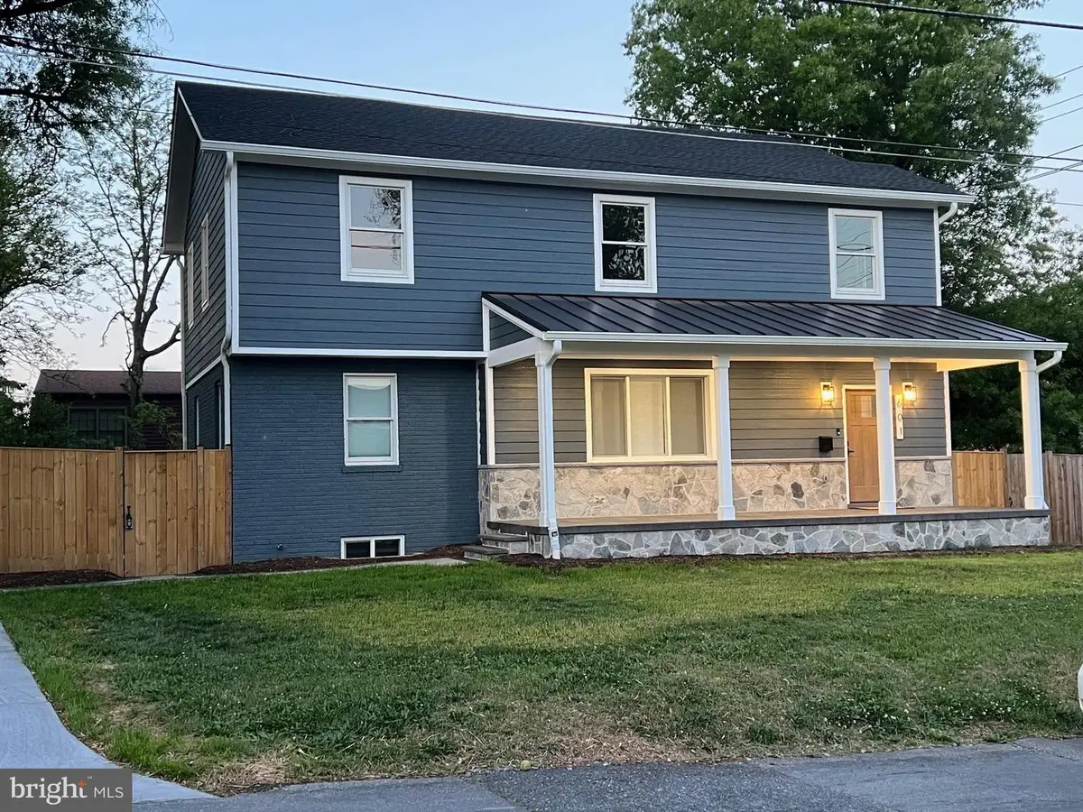 601 Ray Dr, Silver Spring, MD 20910 - #1