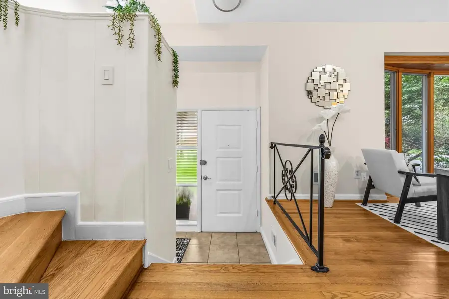 9110 Kirkdale Rd, Bethesda, MD 20817 - #2