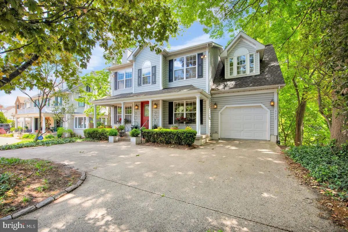 8929 Colesville Rd, Silver Spring, MD 20910 - #1