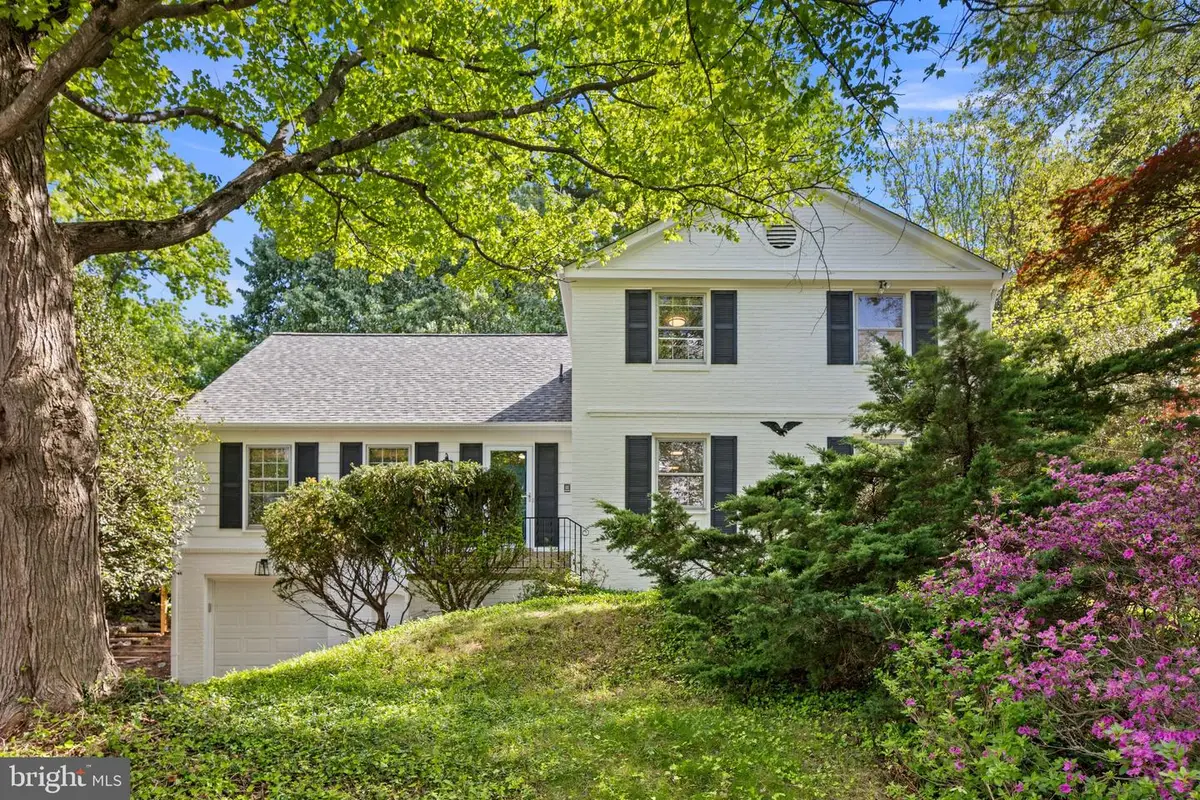 7018 Old Cabin Ln, Rockville, MD 20852 - #1