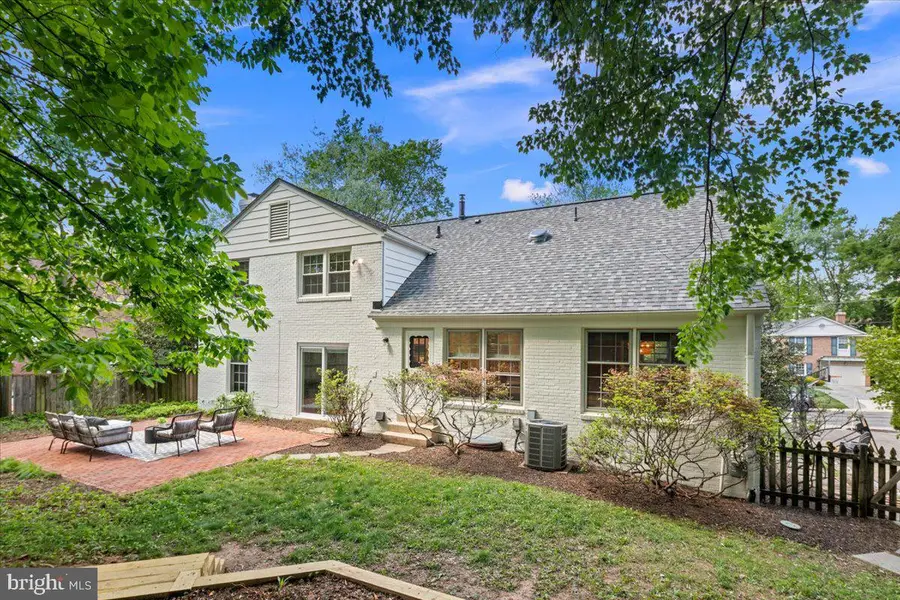 7018 Old Cabin Ln, Rockville, MD 20852 - #2