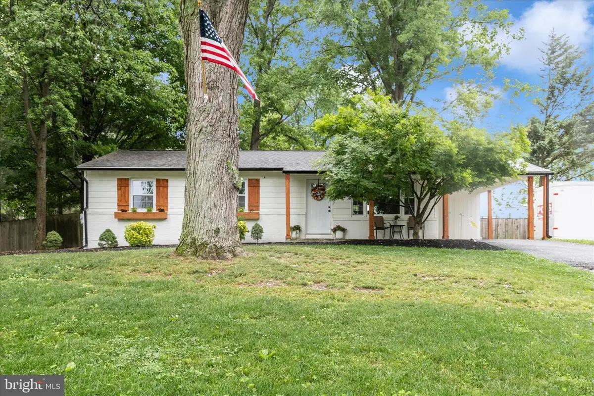 28513 Woodview Dr, Damascus, MD 20872 - #1