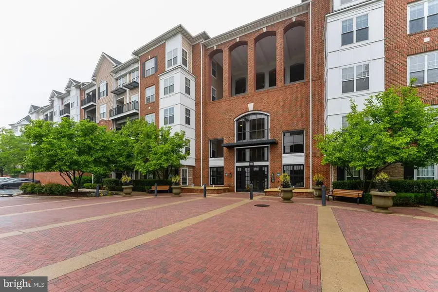 501 Hungerford Dr #144, Rockville, MD 20850 - #3
