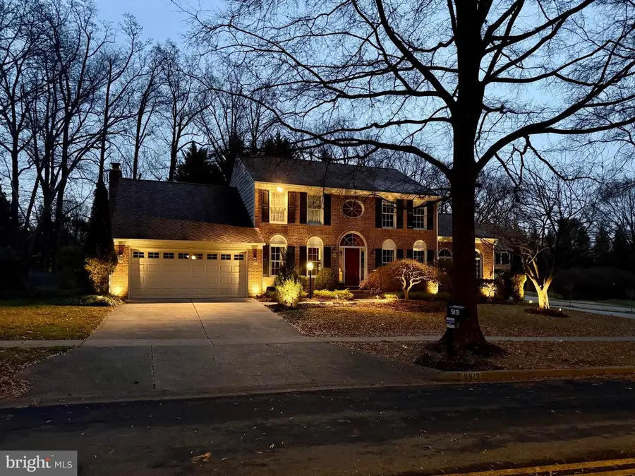5613 Sugarbush Ln, Rockville, MD 20852 - #2