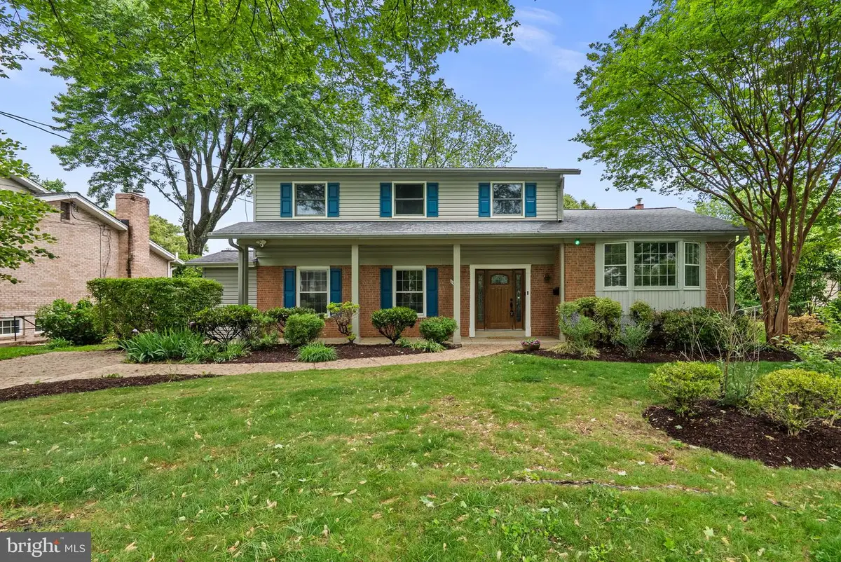 11709 Milbern Dr, Potomac, MD 20854 - #1