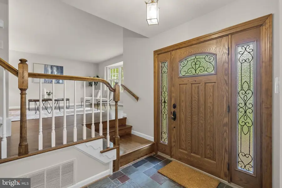 11709 Milbern Dr, Potomac, MD 20854 - #3