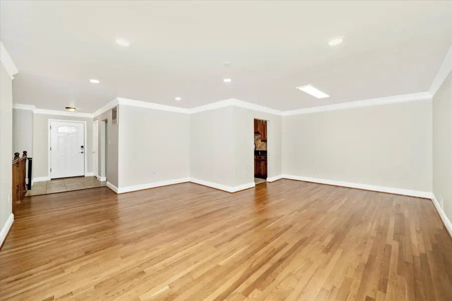 15204 Aylesbury St, Silver Spring, MD 20905 - #3