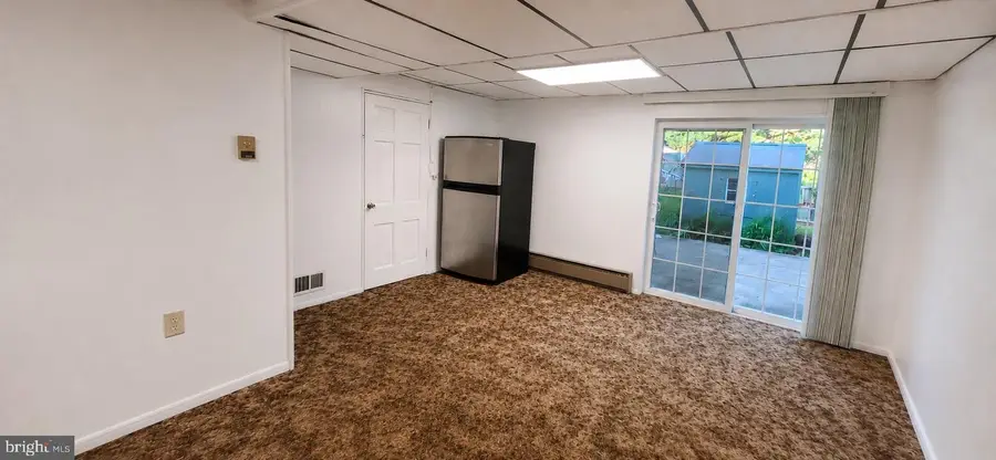 18147 Metz Dr, Germantown, MD 20874 - #3