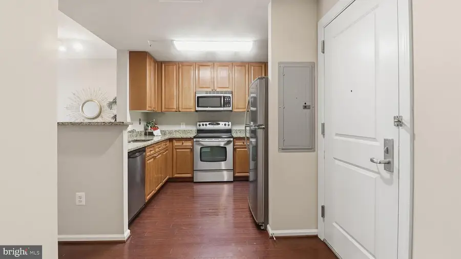 11700 Old Georgetown Rd #1007, North Bethesda, MD 20852 - #2