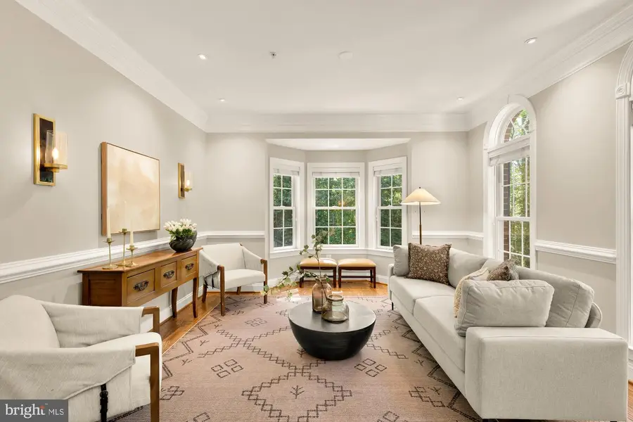 5501 Montgomery St, Chevy Chase, MD 20815 - #3