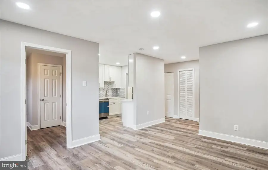 19415 Brassie Pl #104, Montgomery Village, MD 20886 - #2