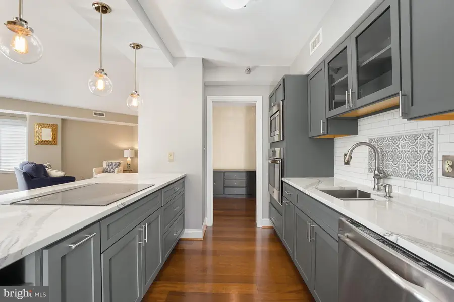 5802 Nicholson Ln #2-607, Rockville, MD 20852 - #3