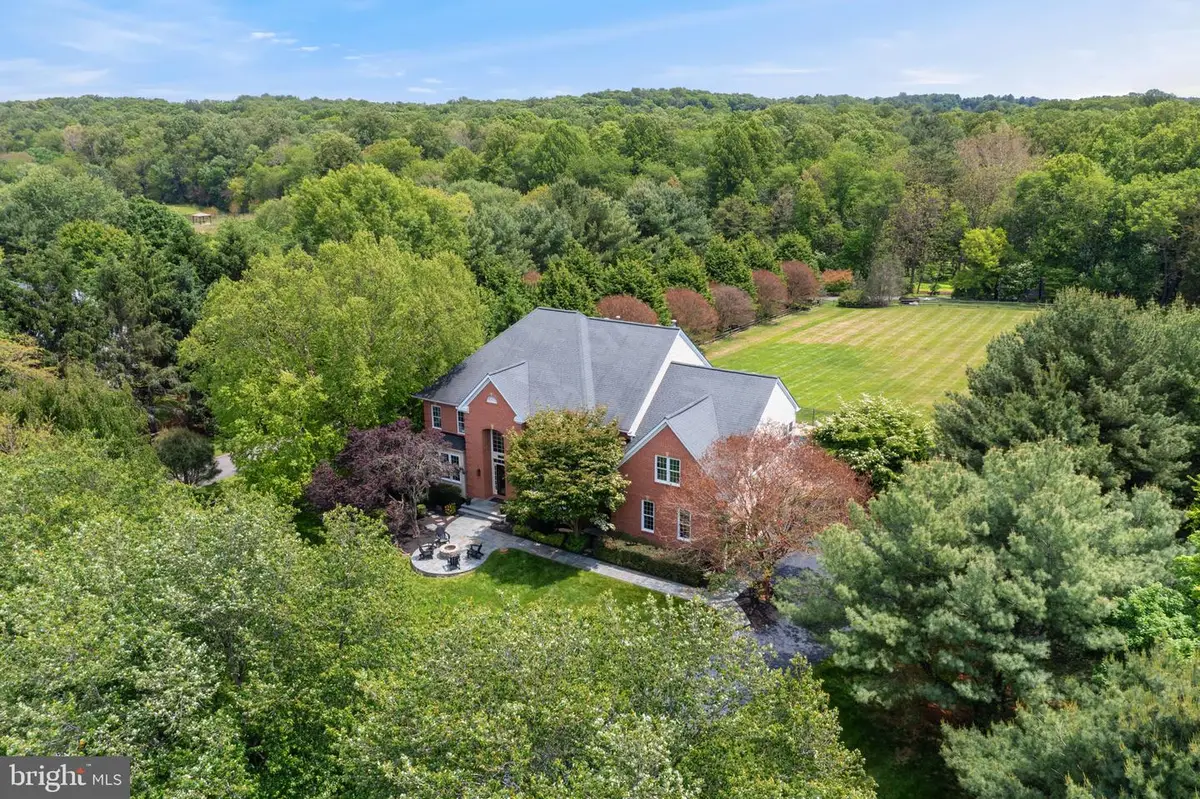 14807 Poplar Hill Rd, Darnestown, MD 20874 - #1