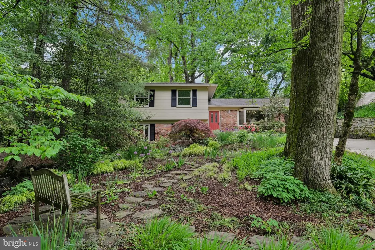 3512 Woodbine St, Chevy Chase, MD 20815 - #1