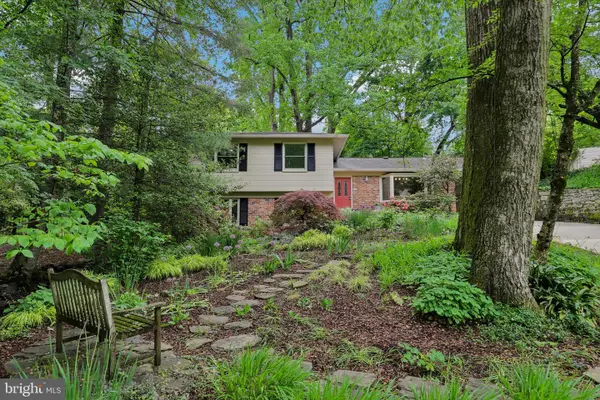 3512 Woodbine St, CHEVY CHASE, MD 20815