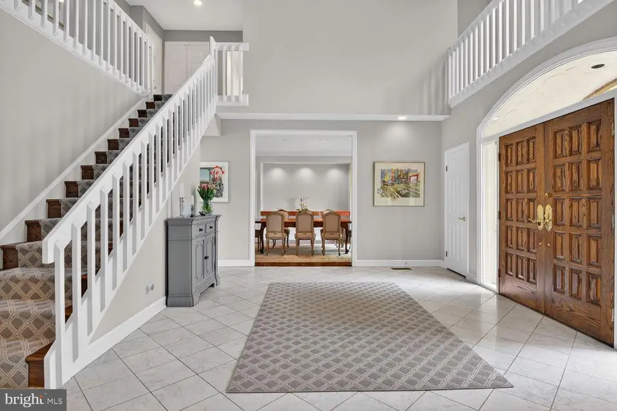 8601 Split Oak Cir, Bethesda, MD 20817 - #3