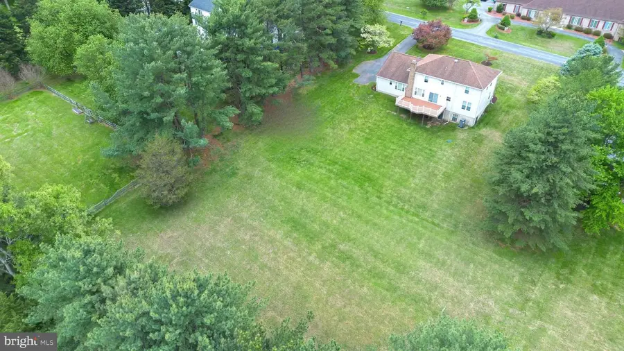 20809 Merle Dr, Gaithersburg, MD 20882 - #3