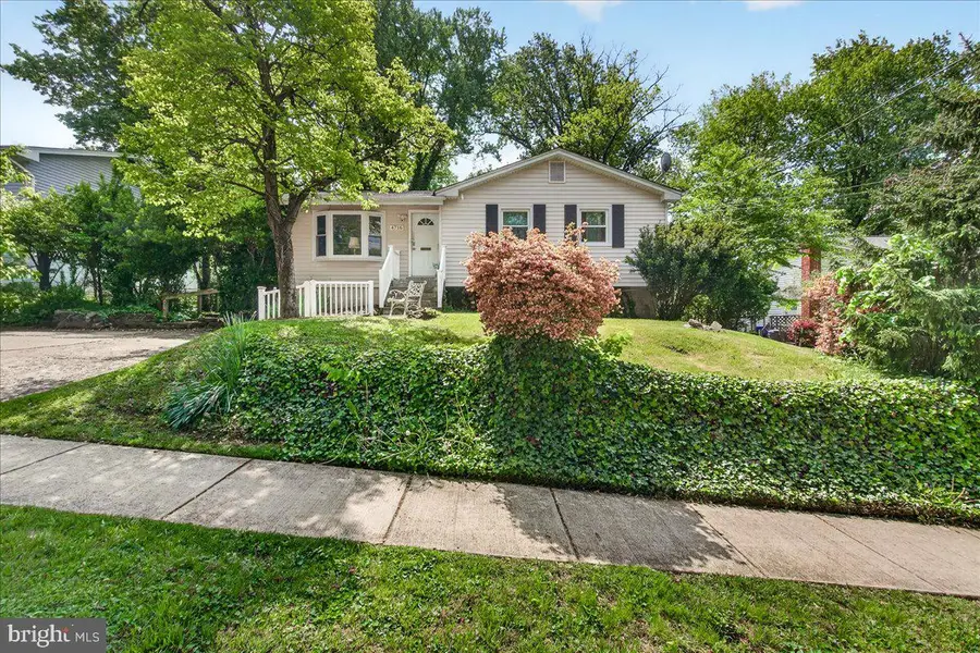 4716 Arbutus Ave, Rockville, MD 20853 - #2