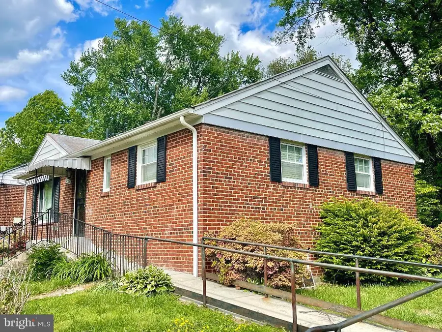 12333 Dalewood Dr, Silver Spring, MD 20902 - #2