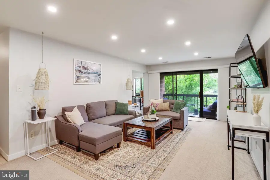 11305 Commonwealth Dr #201, Rockville, MD 20852 - #2