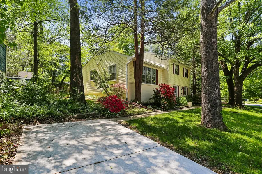 803 Burdette Rd, Rockville, MD 20851 - #3