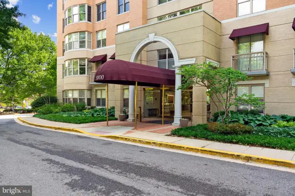 5000 Battery Ln #704, BETHESDA, MD 20814
