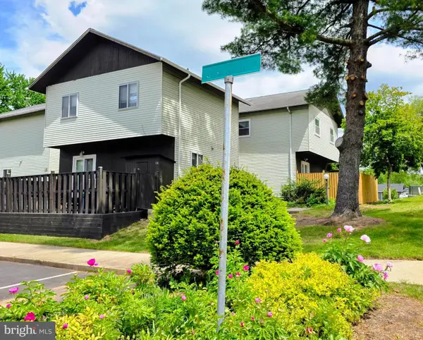 14 Standard Ct #57, GAITHERSBURG, MD 20877