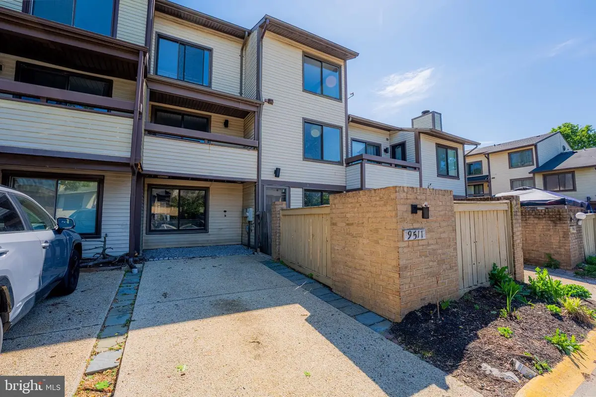 9511 Treyford Ter, Gaithersburg, MD 20886 - #1