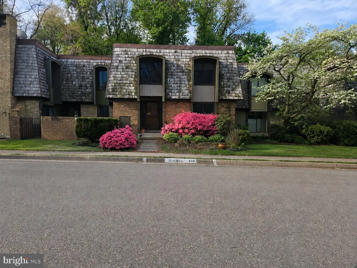 9434 Fern Hollow Way, Montgomery Village, MD 20886 - #1
