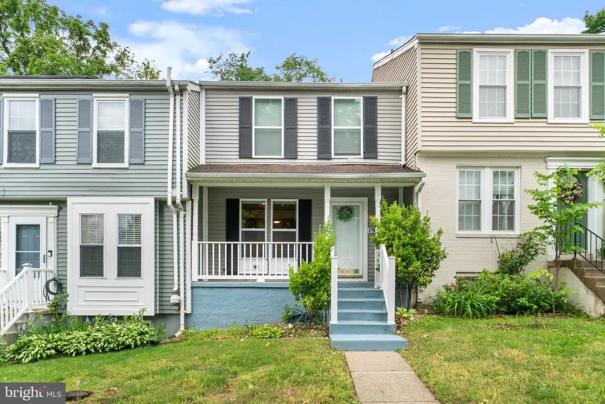 19335 Liberty Heights Ln, Germantown, MD 20874 - #1