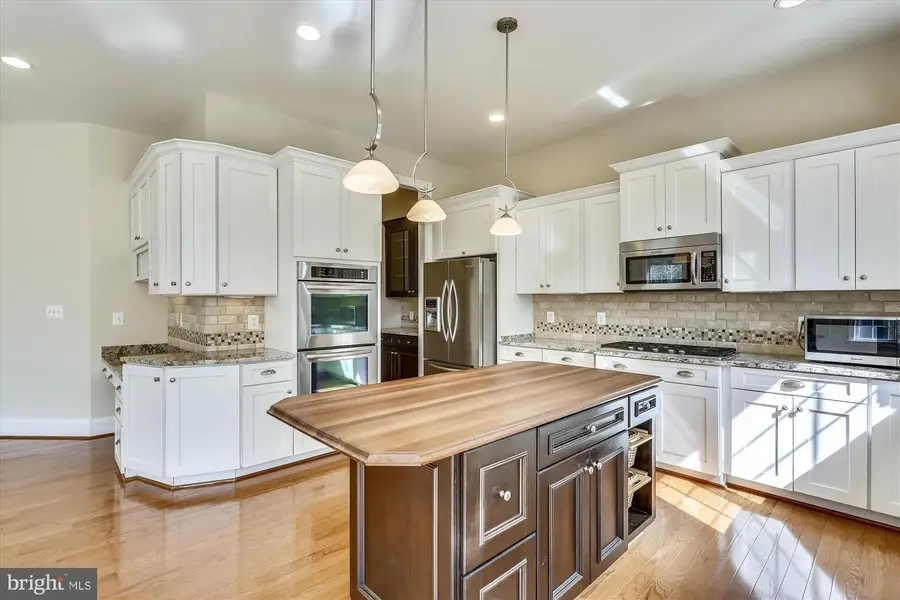 8205 River Quarry Pl, Bethesda, MD 20817 - #2
