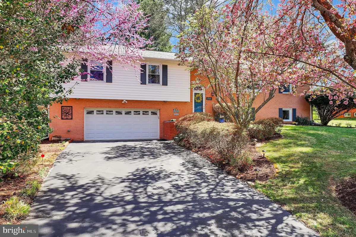 17641 Prince Edward Dr, Olney, MD 20832 - #1