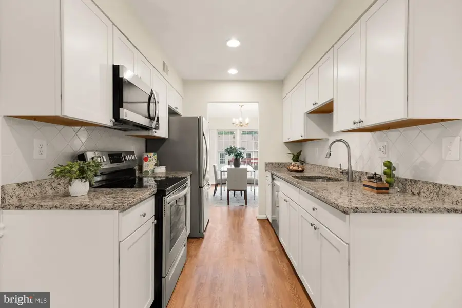 19 Shagbark Ct, Rockville, MD 20852 - #3