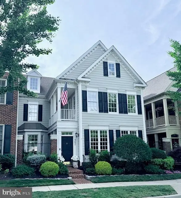 507 Rosebush Ln, Rockville, MD 20850 - #2