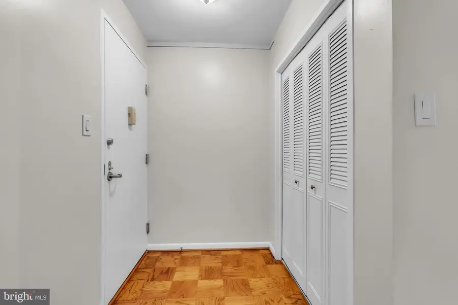 10401 Grosvenor Pl #410, Rockville, MD 20852 - #3