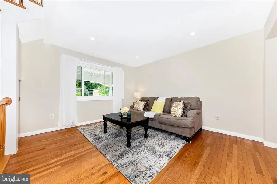 14107 Oakvale St, Rockville, MD 20853 - #3