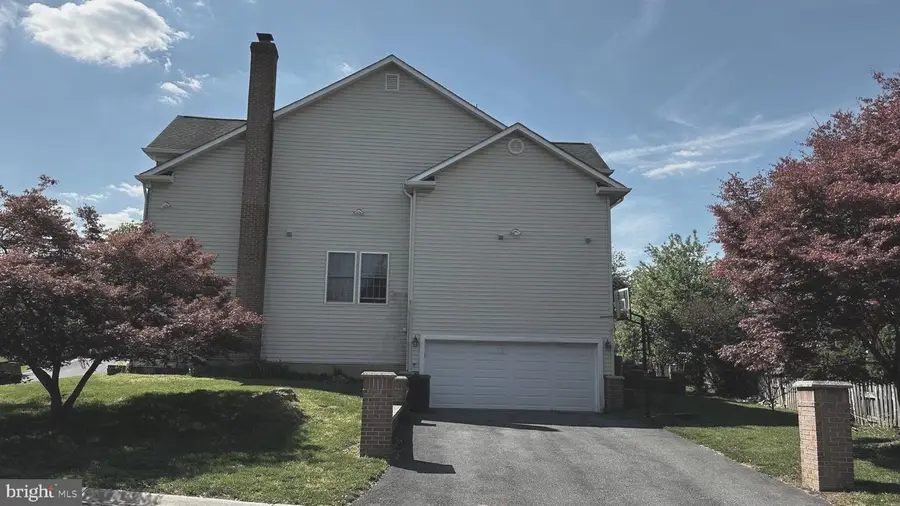 7601 Anamosa Way, Derwood, MD 20855 - #3