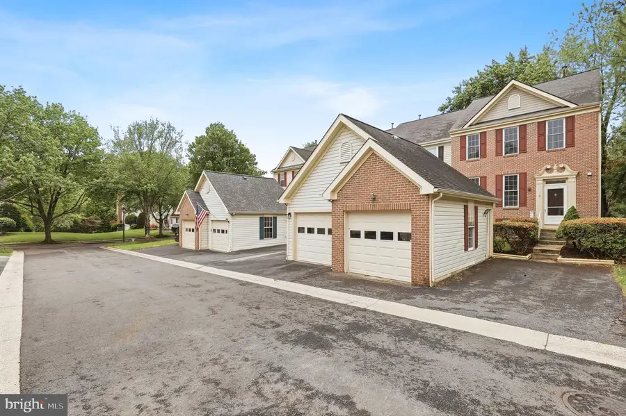 8 Winter Garden Ct, Olney, MD 20832 - #3