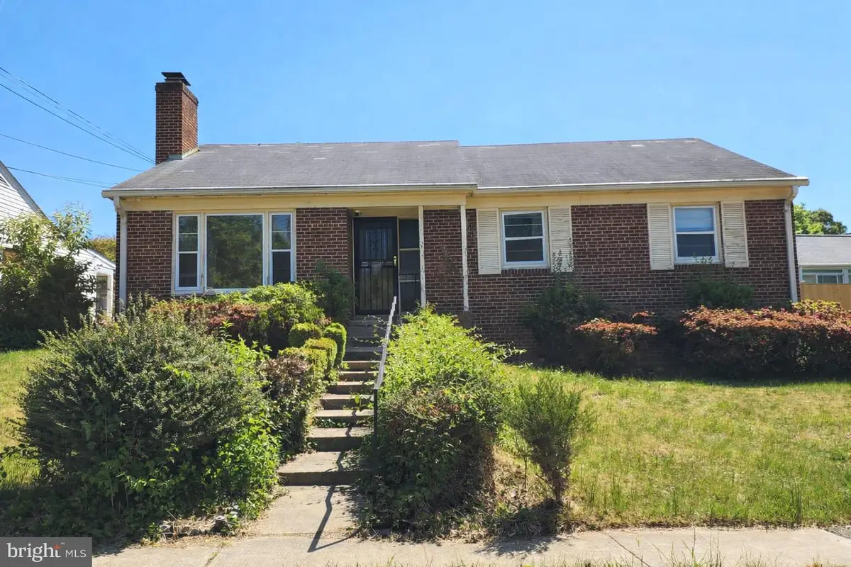 9709 Admiralty Dr, Silver Spring, MD 20910 - #1